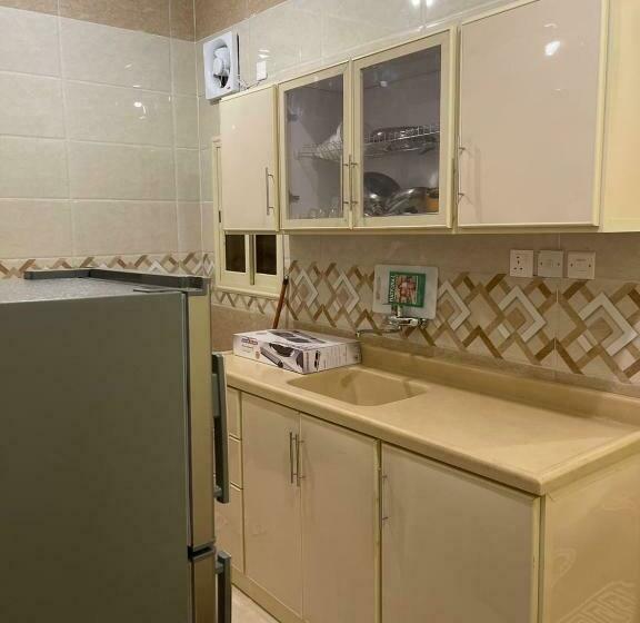 شقة غرفتين, فندق الفيصلية