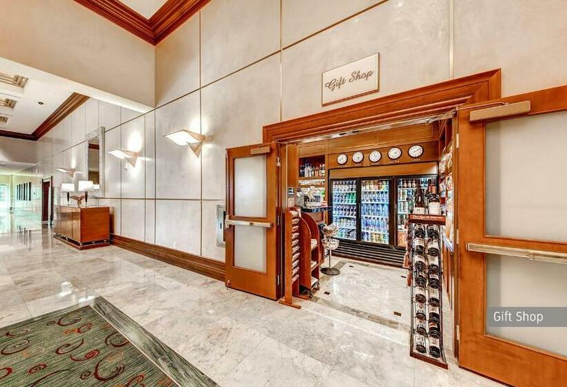 آپارتمان 1 خوابه با بالکن, Experience Unparalleled Luxury At The Sinatra
