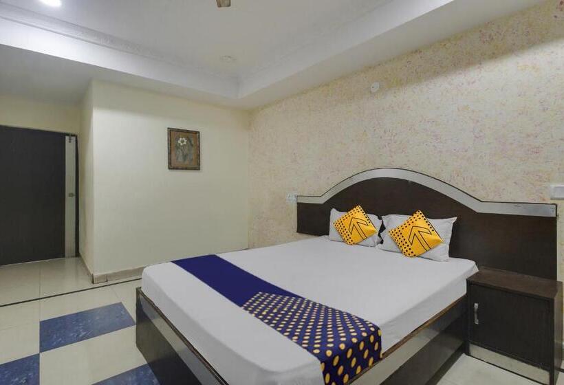 غرفة كلاسيكية ثلاثية, Spot On Sree Tulasi