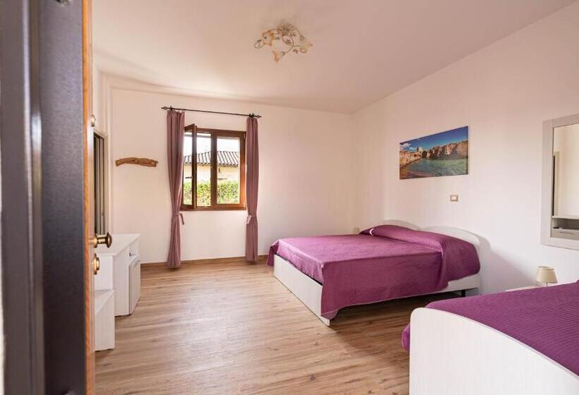 Pokój Rodzinny, Borgo Specchia Natural Resort