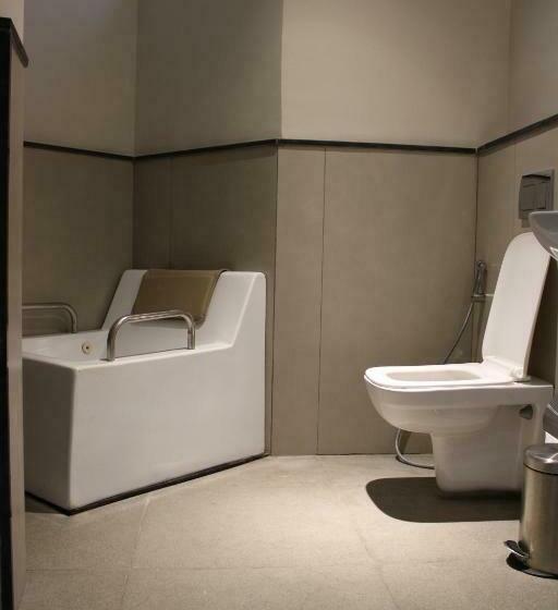 חדר דלוקס עם מרפסת, Kshemavana The Wellness Retreat