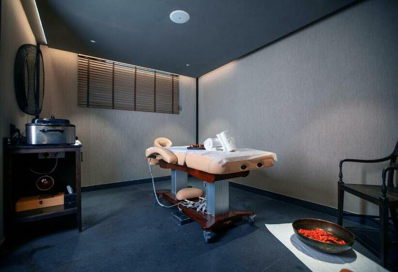 בונגלו סטנדרט עם נוף לגינה, Kshemavana The Wellness Retreat