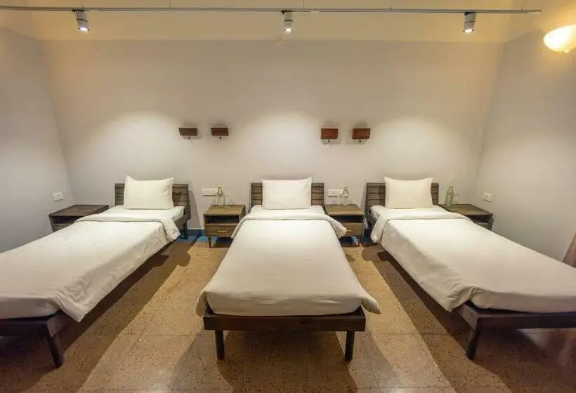 デラックスルーム, Kshemavana The Wellness Retreat