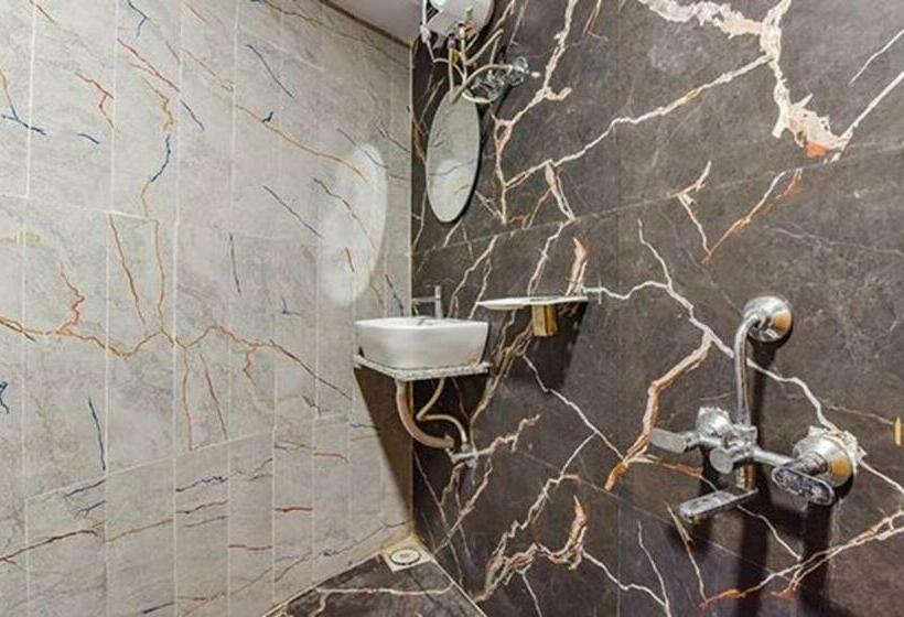 Номер Deluxe, Fabhotel Sky Palace