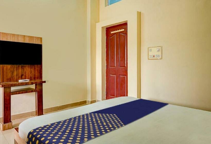 三人经典房间, Spot On Harsha Varsha Deluxe Lodge