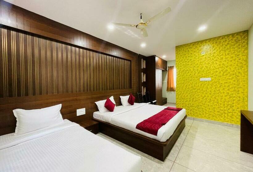 غرفة ديلوكس ثلاثية, Staymaker Yashaswini Residency