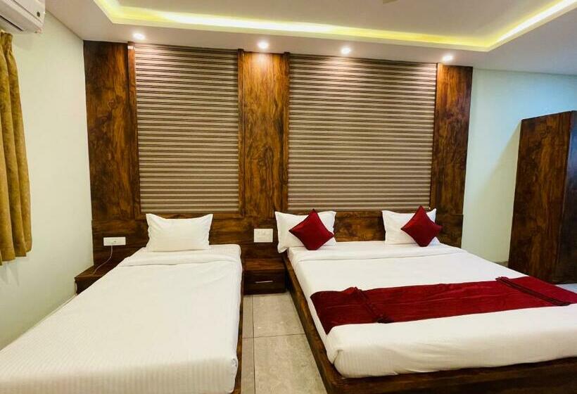 غرفة ديلوكس ثلاثية, Staymaker Yashaswini Residency