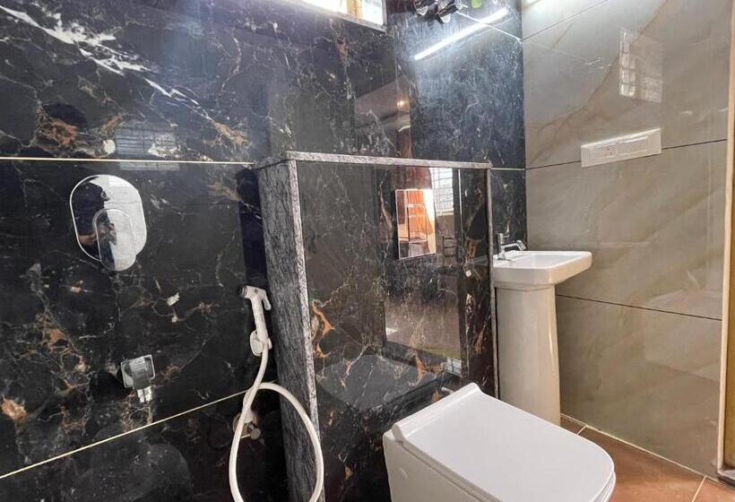 غرفة ديلوكس ثلاثية, Staymaker Yashaswini Residency