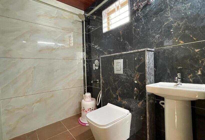 غرفة ديلوكس ثلاثية, Staymaker Yashaswini Residency