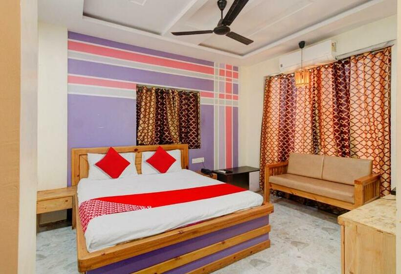 Трехместный Номер Классика, Oyo Flagship Hotel Holiday Prime