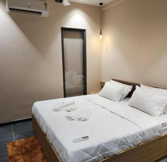 غرفة ديلوكس, Roccia Hill Resort