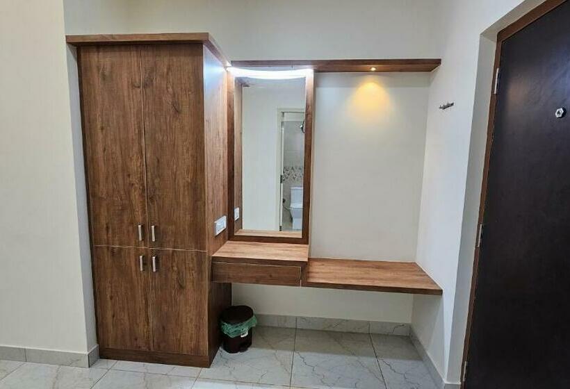 Quarto Deluxe com Sacada, Raj Comforts