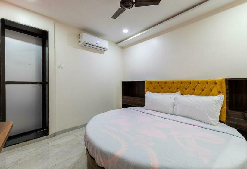 Deluxe-huone, Samrat Palace