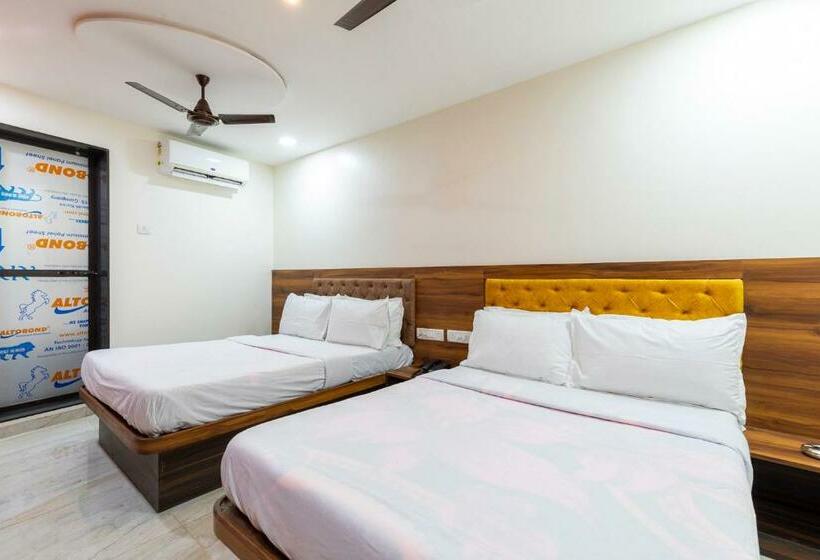 Deluxe-huone, Samrat Palace