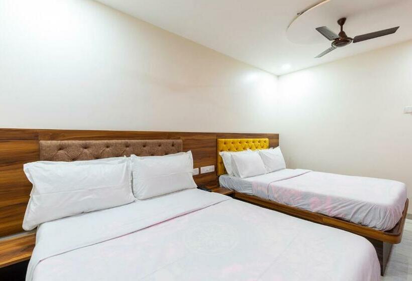 Deluxe-huone, Samrat Palace