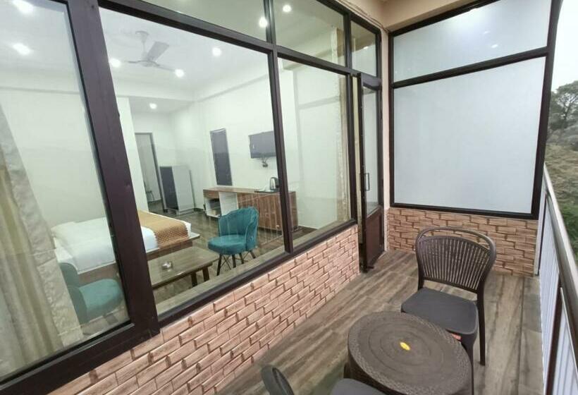 スタンダードシングルルーム, Himalayan Hits Kasauli