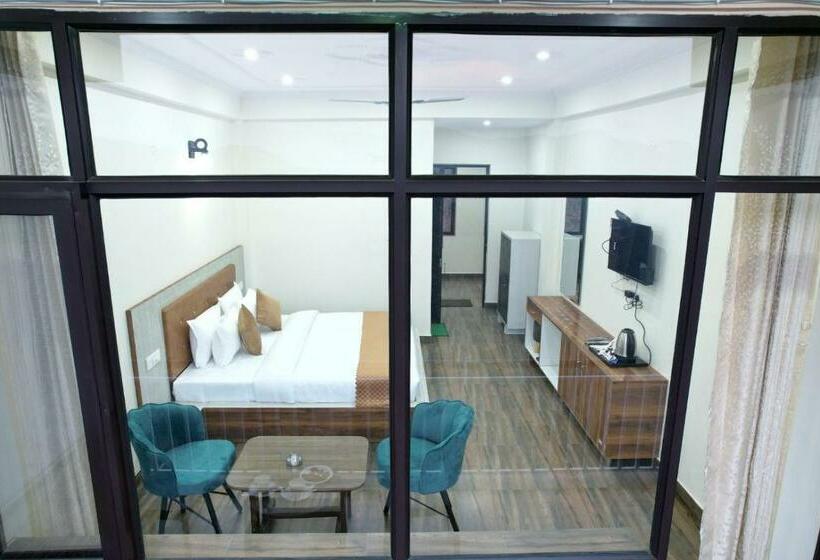 スタンダードシングルルーム, Himalayan Hits Kasauli