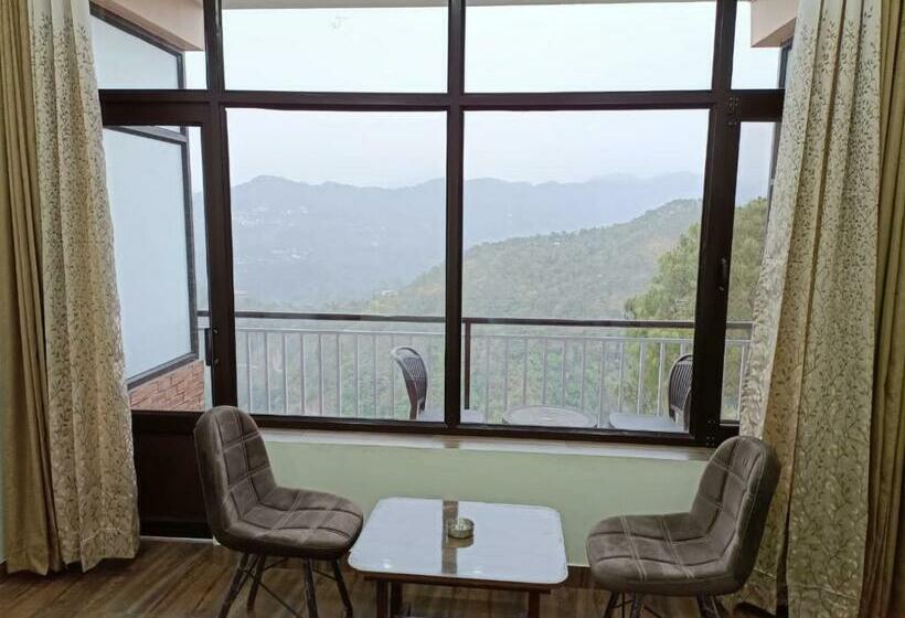 Номер Стандарт Вид на Горы, Himalayan Hits Kasauli