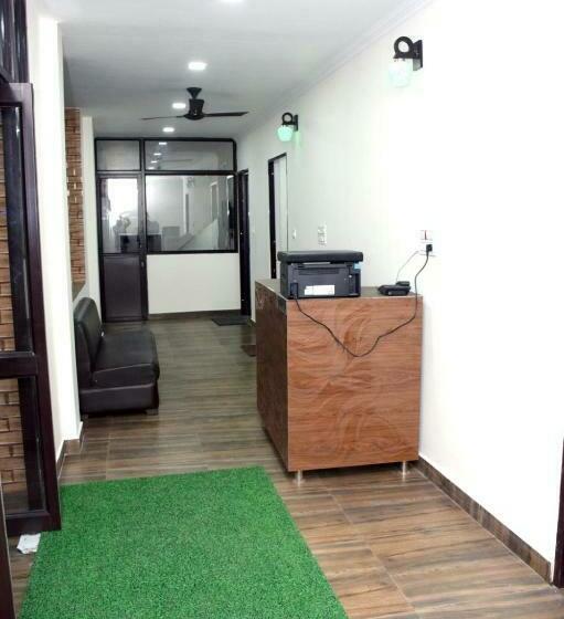 マウンテンビュースタンダードルーム, Himalayan Hits Kasauli