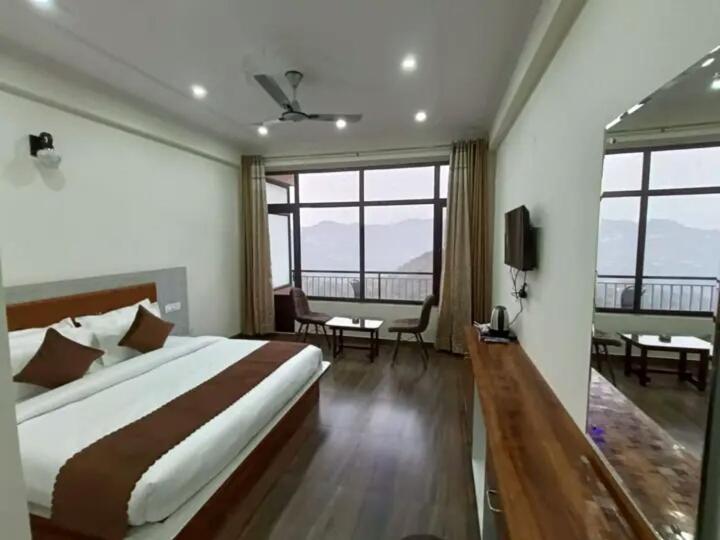 标准间带山景, Himalayan Hits Kasauli