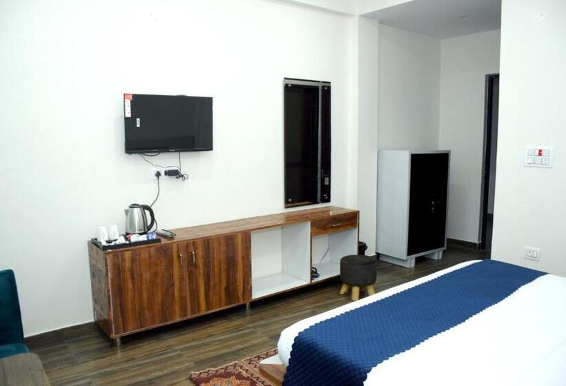 マウンテンビュースタンダードルーム, Himalayan Hits Kasauli