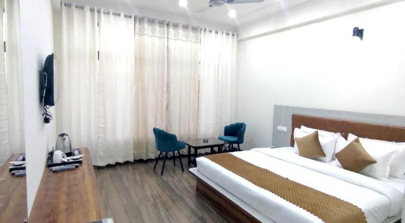 标准间带山景, Himalayan Hits Kasauli