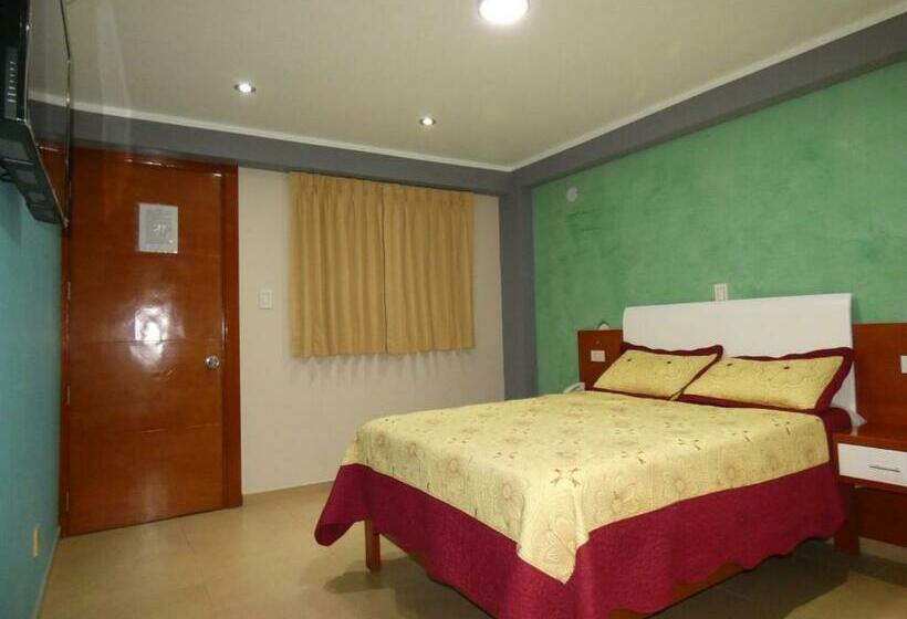 スタンダードルーム, Hostal Tau Tacna
