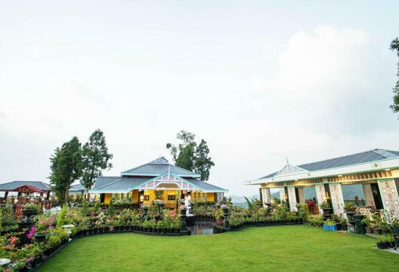 סוויטה, Mayfair Manor Jungpana