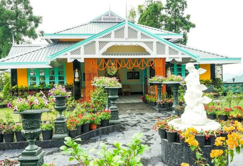 スイート, Mayfair Manor Jungpana