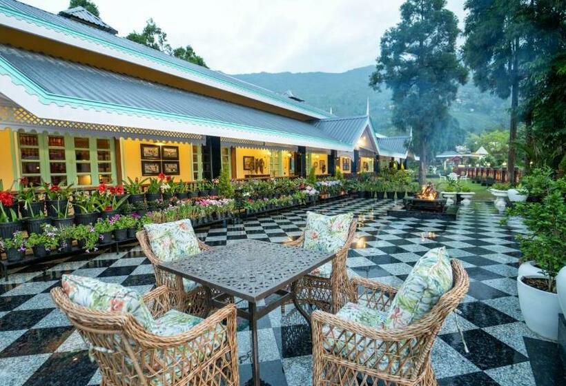 جناح, Mayfair Manor Jungpana