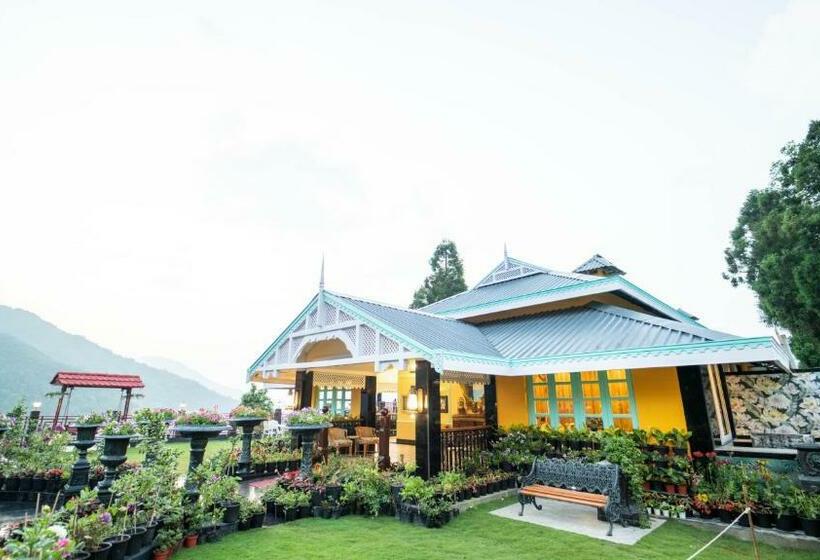 جناح, Mayfair Manor Jungpana