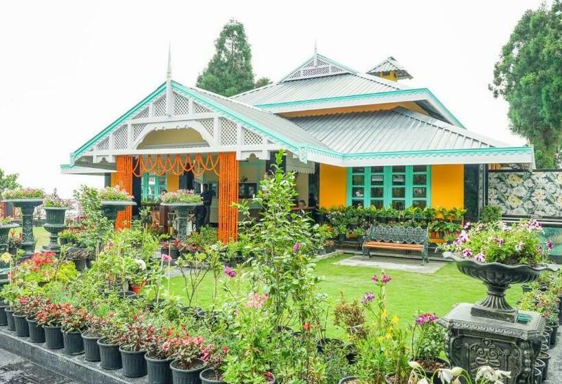 スイート, Mayfair Manor Jungpana