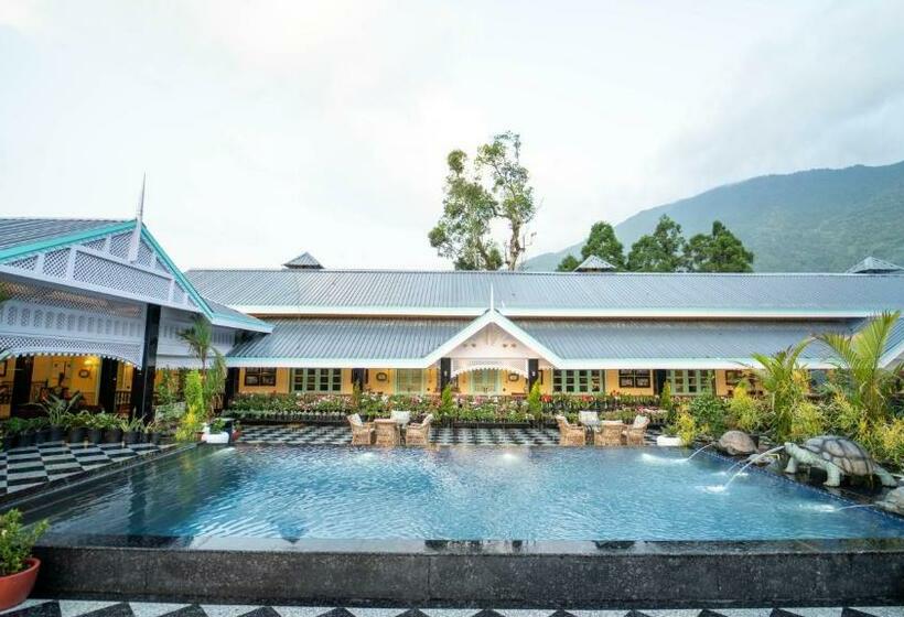 スイート, Mayfair Manor Jungpana