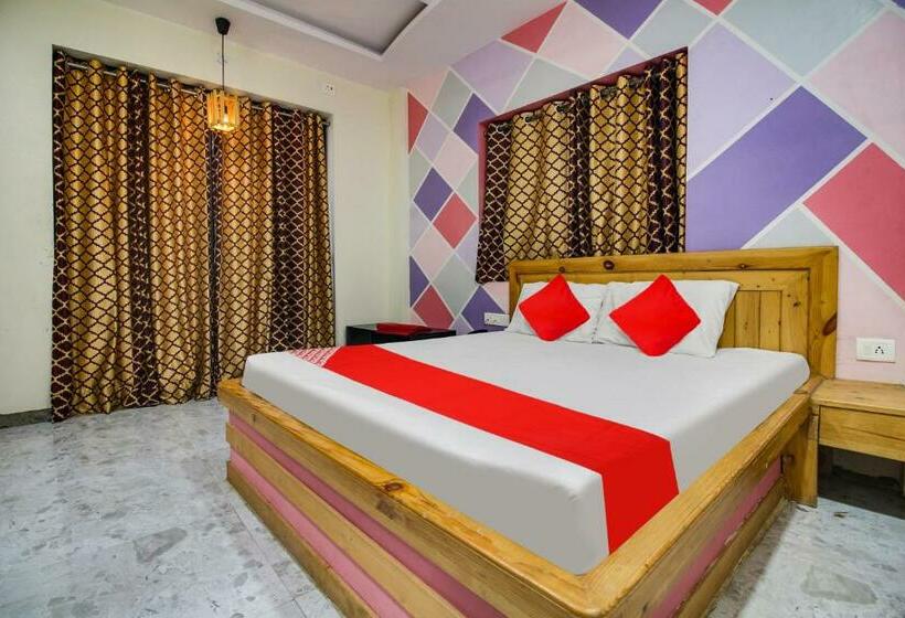 חדר דלוקס לשלושה, Oyo Flagship Hotel Unique Inn