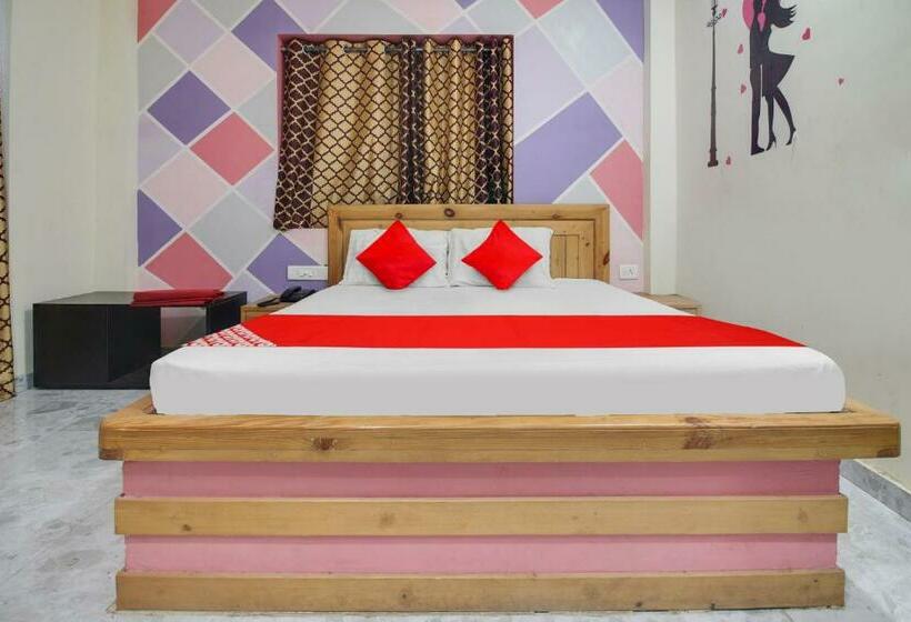 חדר דלוקס לשלושה, Oyo Flagship Hotel Unique Inn