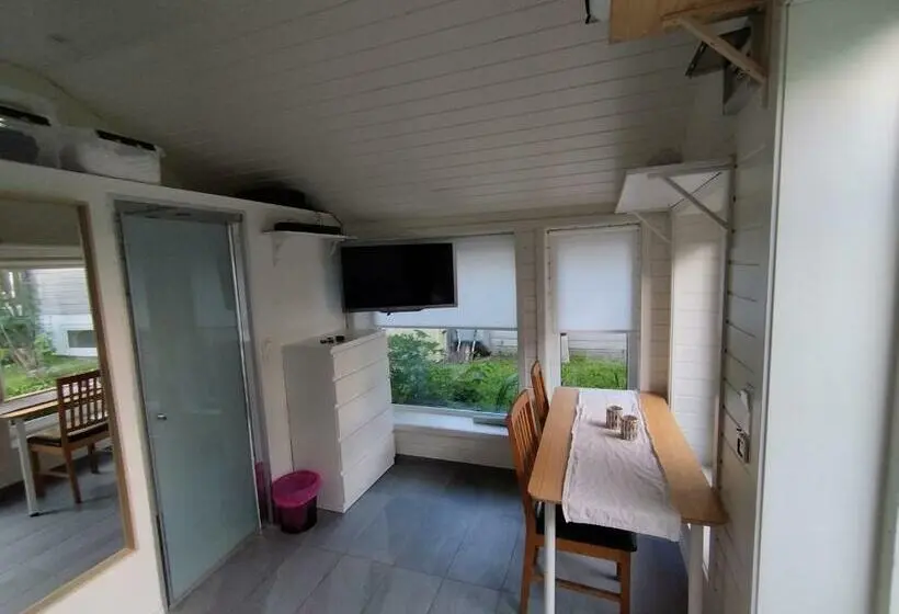 ガーデンビュースタンダードルーム, Guest House In The Garden