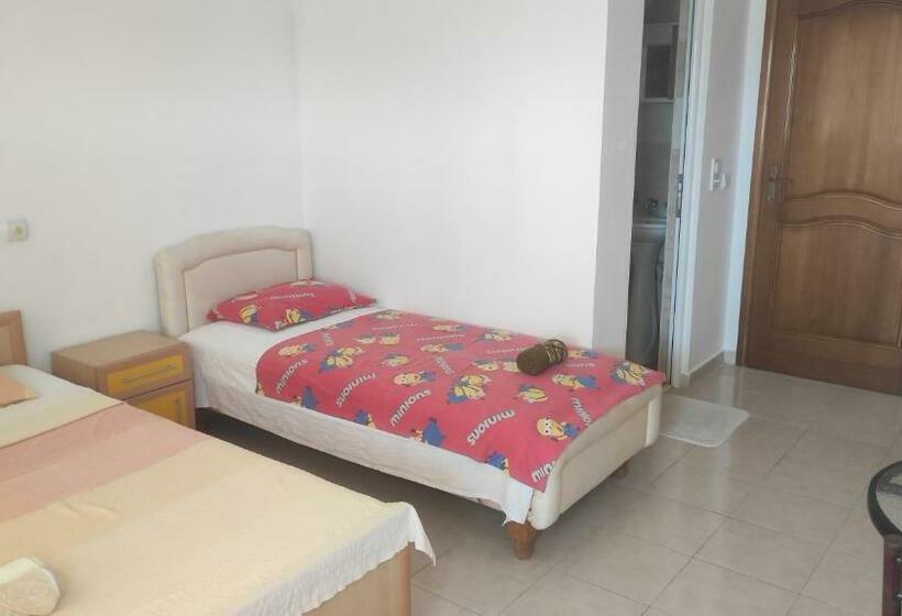 اتاق لوکس, Maki Apartmani