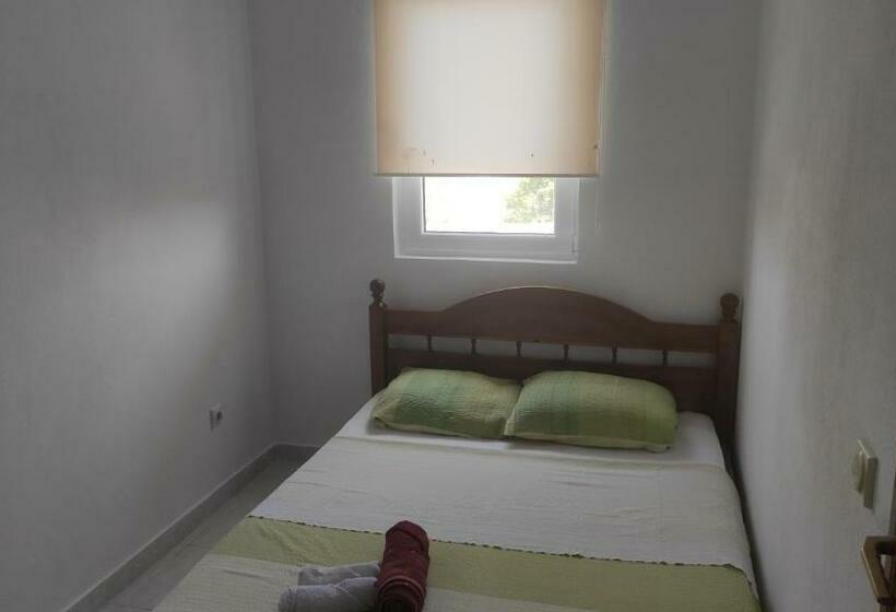 اتاق استاندارد, Maki Apartmani