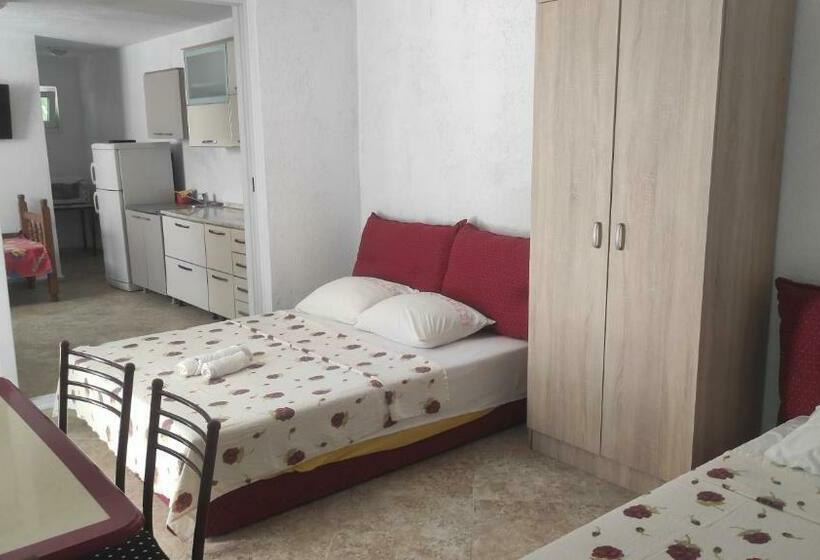 اتاق سوپریور سه تخته, Maki Apartmani