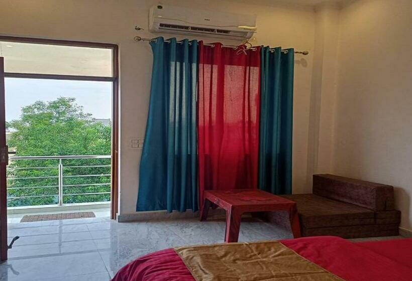 اتاق لوکس, Hide And Seek By Stayapart