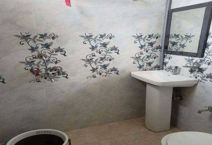 اتاق لوکس, Hide And Seek By Stayapart