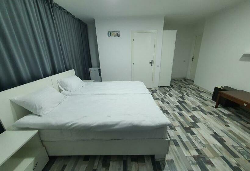 اتاق لوکس, Diana