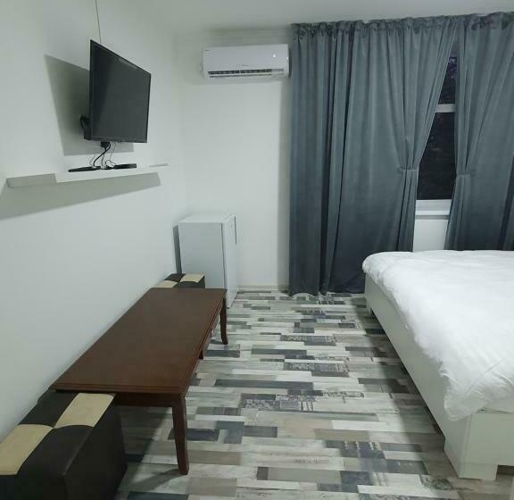 اتاق لوکس, Diana