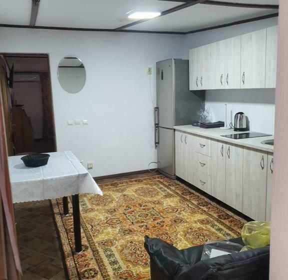 آپارتمان 2 خوابه, Diana