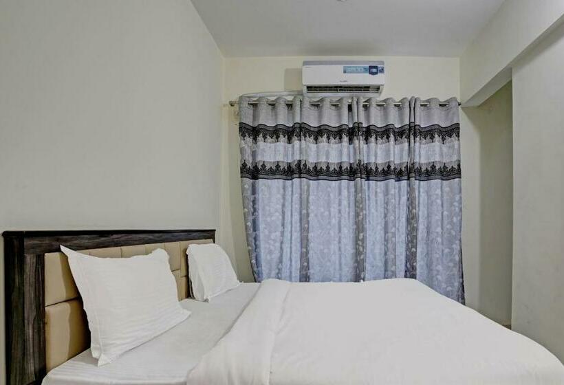 غرفة ديلوكس ثلاثية, Oyo The Maharaja Place