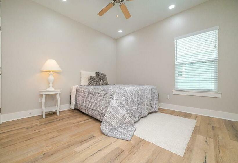 스탠다드 룸, The Oasis Resort