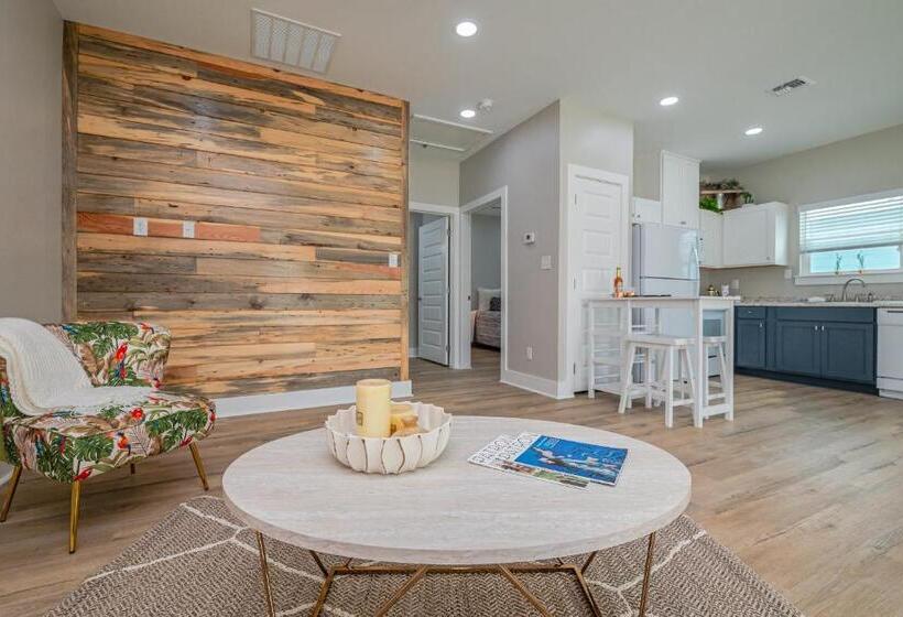 스탠다드 룸, The Oasis Resort