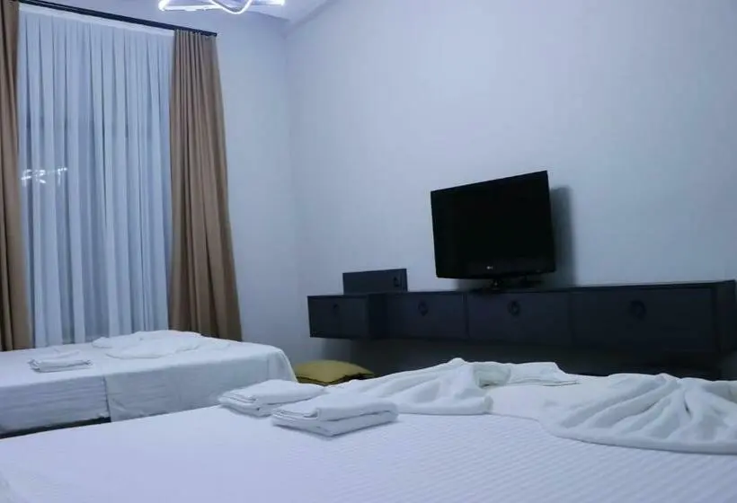 Standard Kolmen Hengen Huone, Taksim By Rich