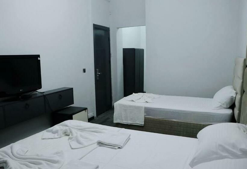 חדר סטנדרט לשלושה, Taksim By Rich