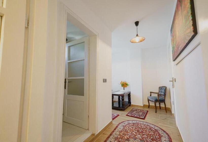 غرفة ديلوكس, Casa Baronului